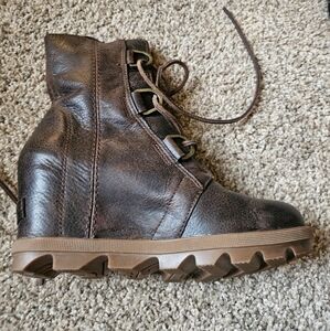 Sorel boots Brown leather size 6